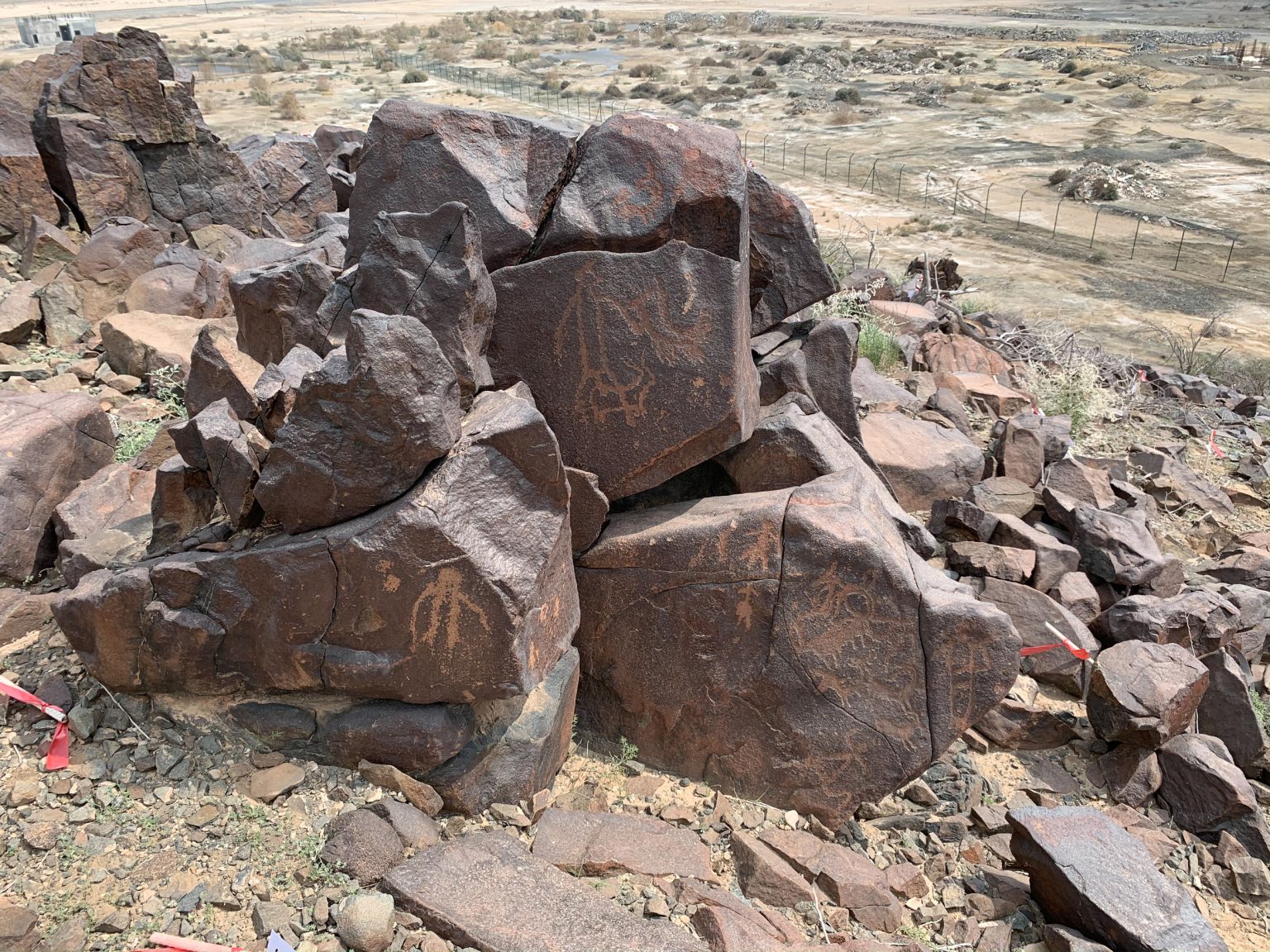 Khatm Khatm al Melaha Rock Art Site - Global Digital Heritage