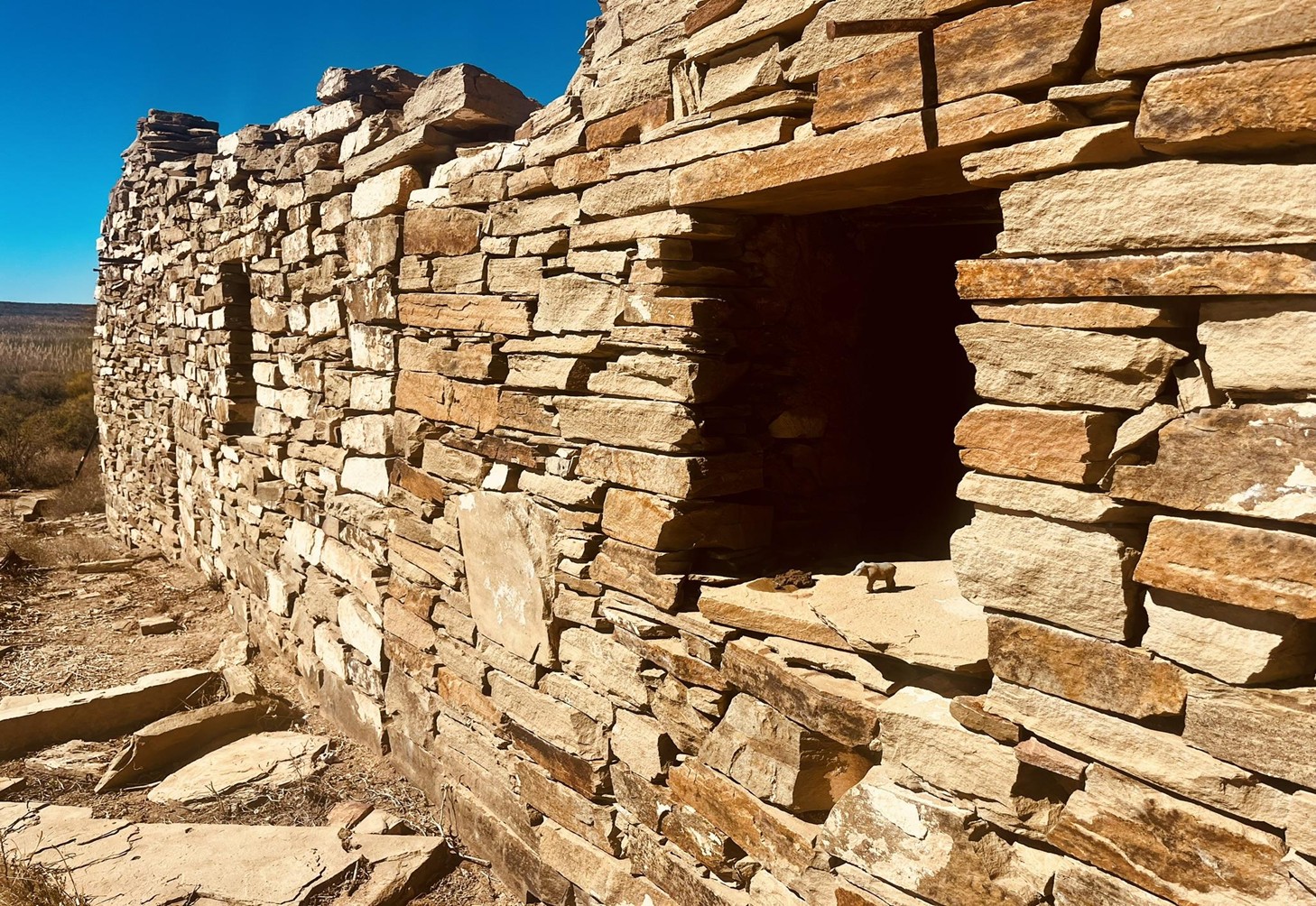 Corbelled_Buildings_Rondawels_South_Africa_3